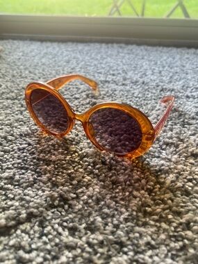 Round Amber Oversized Sunglasses - Amber Frame, Dark Lenses